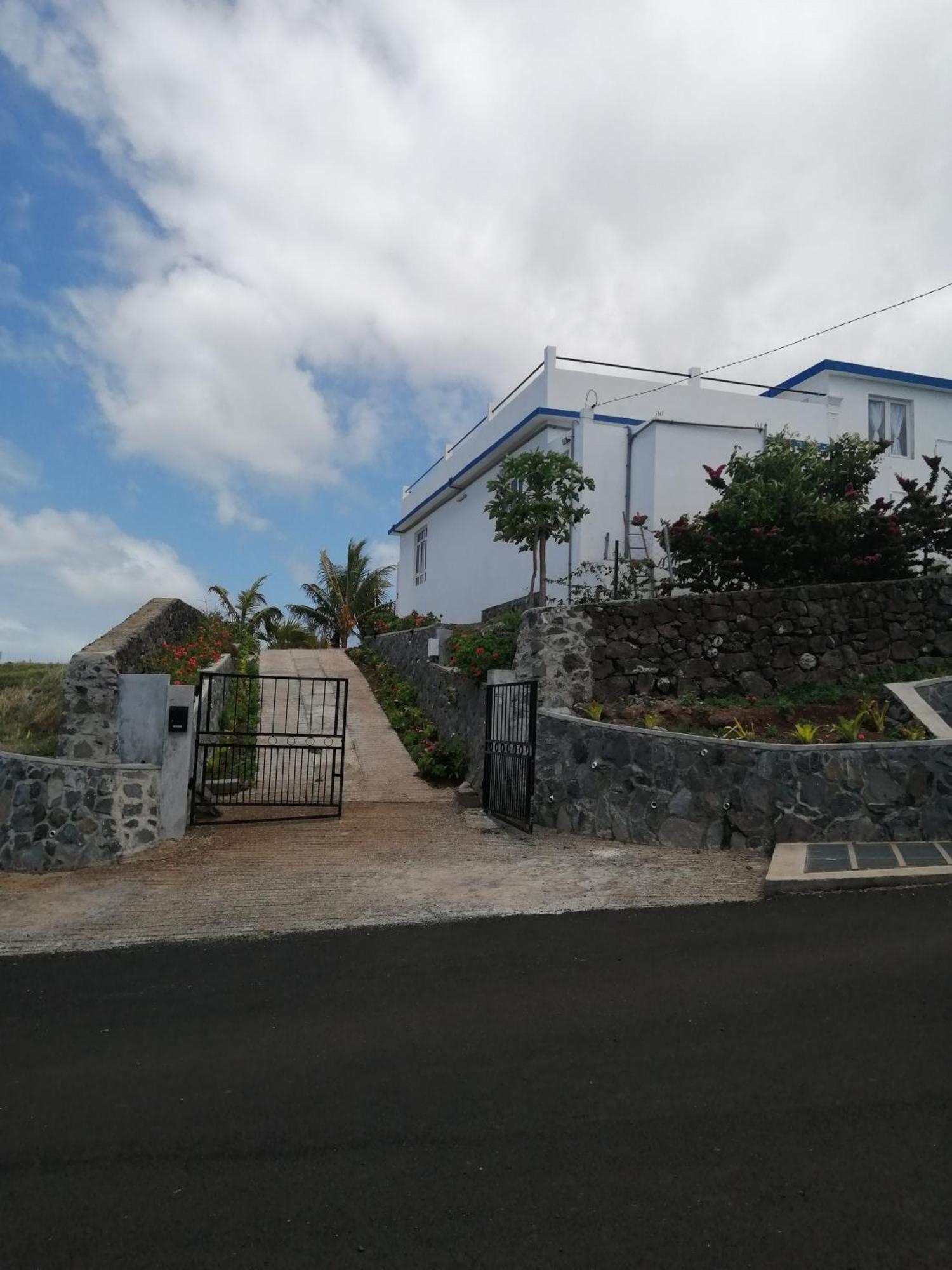 O Bercail Du Sud-Hibiscus Chez Jeannette Villa Saint Gabriel ภายนอก รูปภาพ
